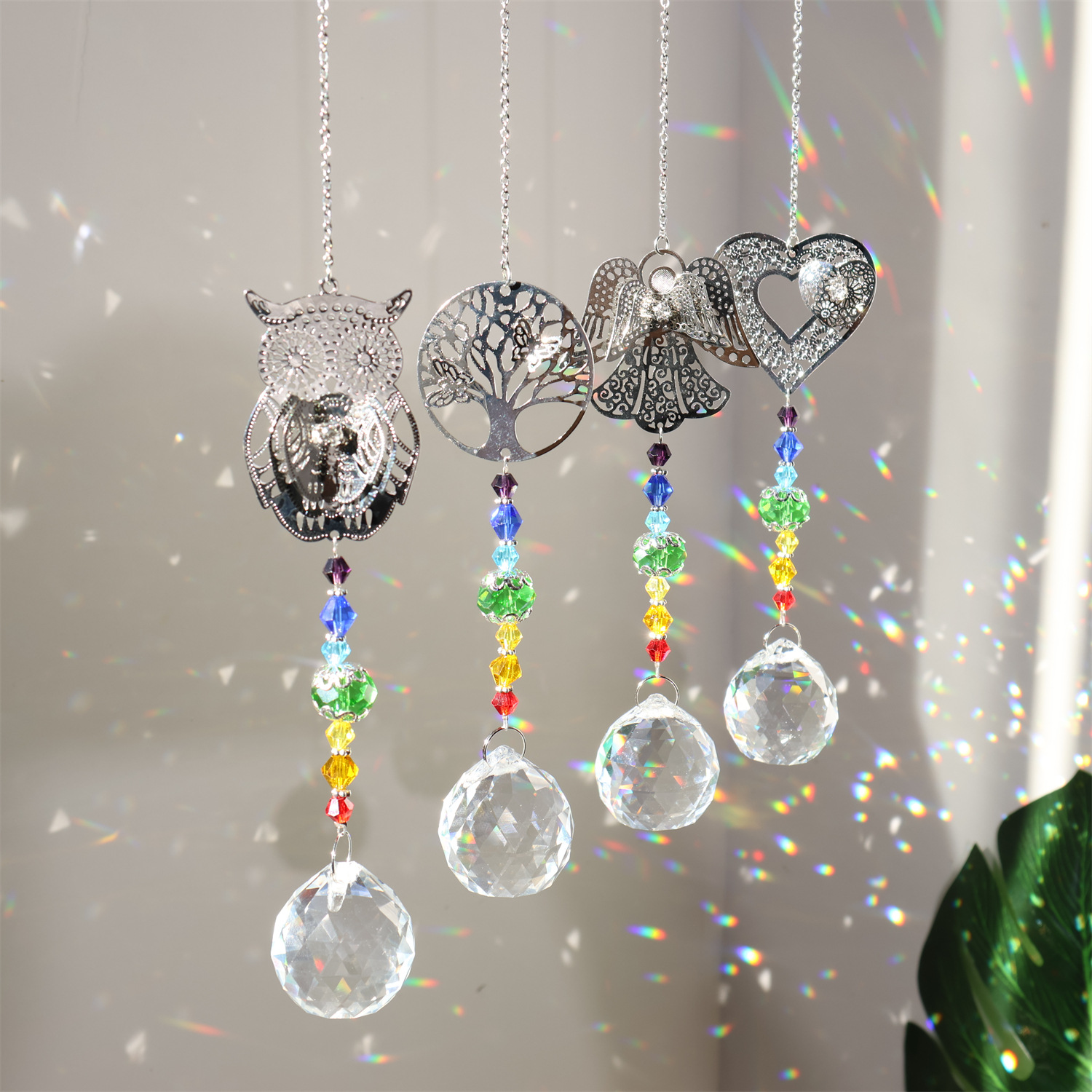 Crystal Sun Catcher Metal Piec - огляд і ціна Crystal Ball Decor